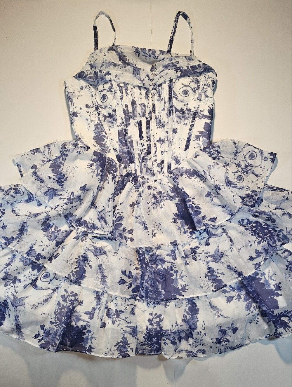 Source Unknown Blue and White Floral Tiered Tunic